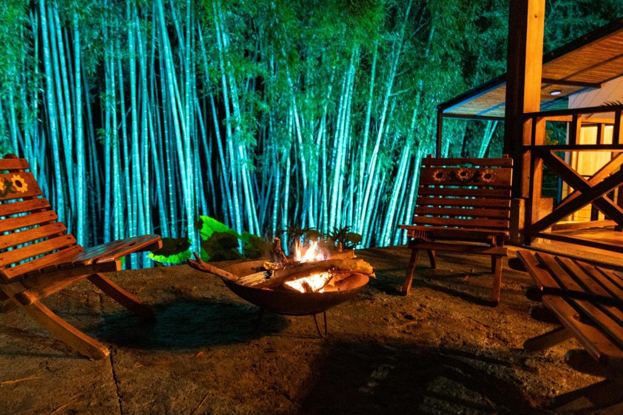 Agradable Cabana Cafetera Con Jacuzzi A 12 Min Del Centro De Pereira Luaran gambar