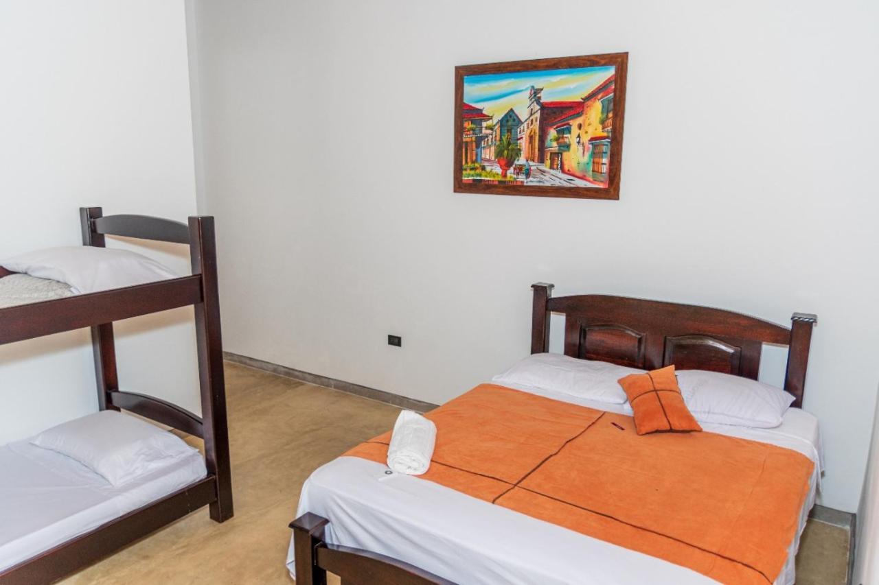 Agradable Cabana Cafetera Con Jacuzzi A 12 Min Del Centro De Pereira Luaran gambar