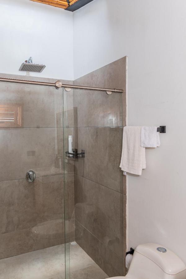 Agradable Cabana Cafetera Con Jacuzzi A 12 Min Del Centro De Pereira Luaran gambar
